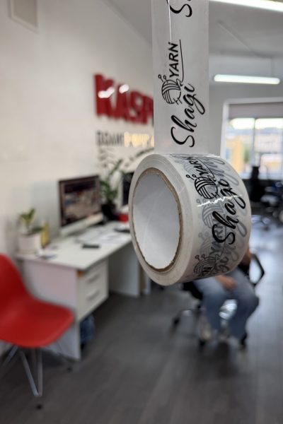 Скотч с лого